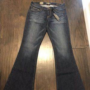 Lucky Brand Charlie Flare Jeans 4/27 Ankle Short